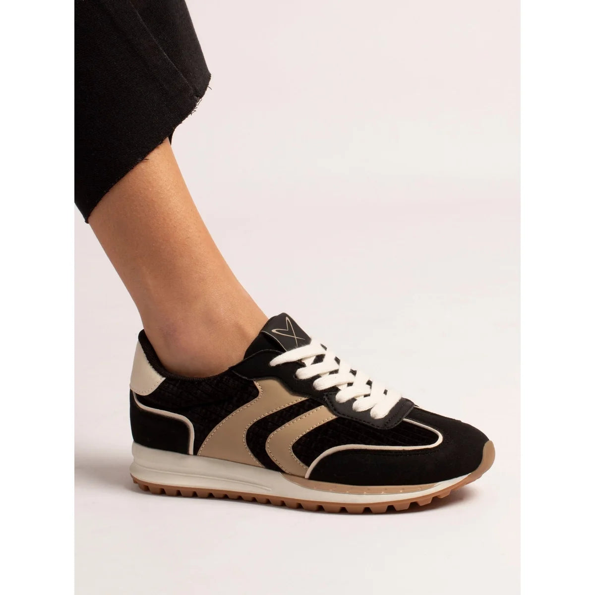 Lunar Jaz Black Trainer