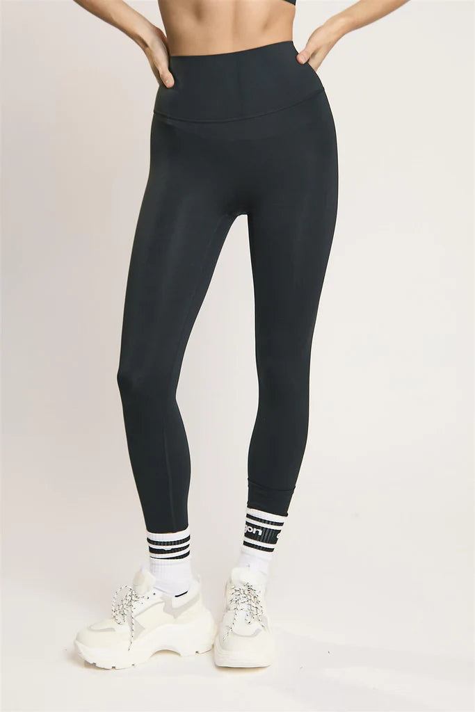 Agon Signature Espresso Full-Length Leggings Black