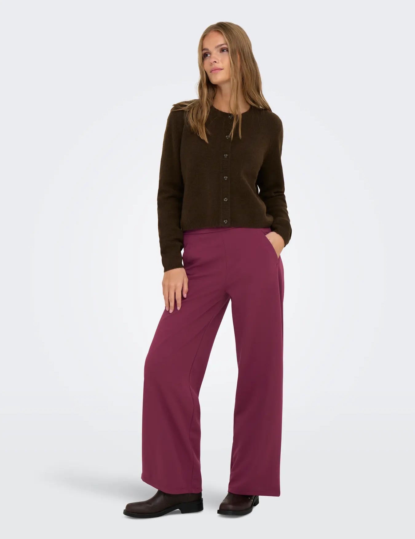 36dkRoJp1rsPx_005.webp
