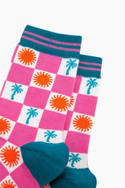 Palm Tree Sun Checkerboard Bamboo Socks in Pink