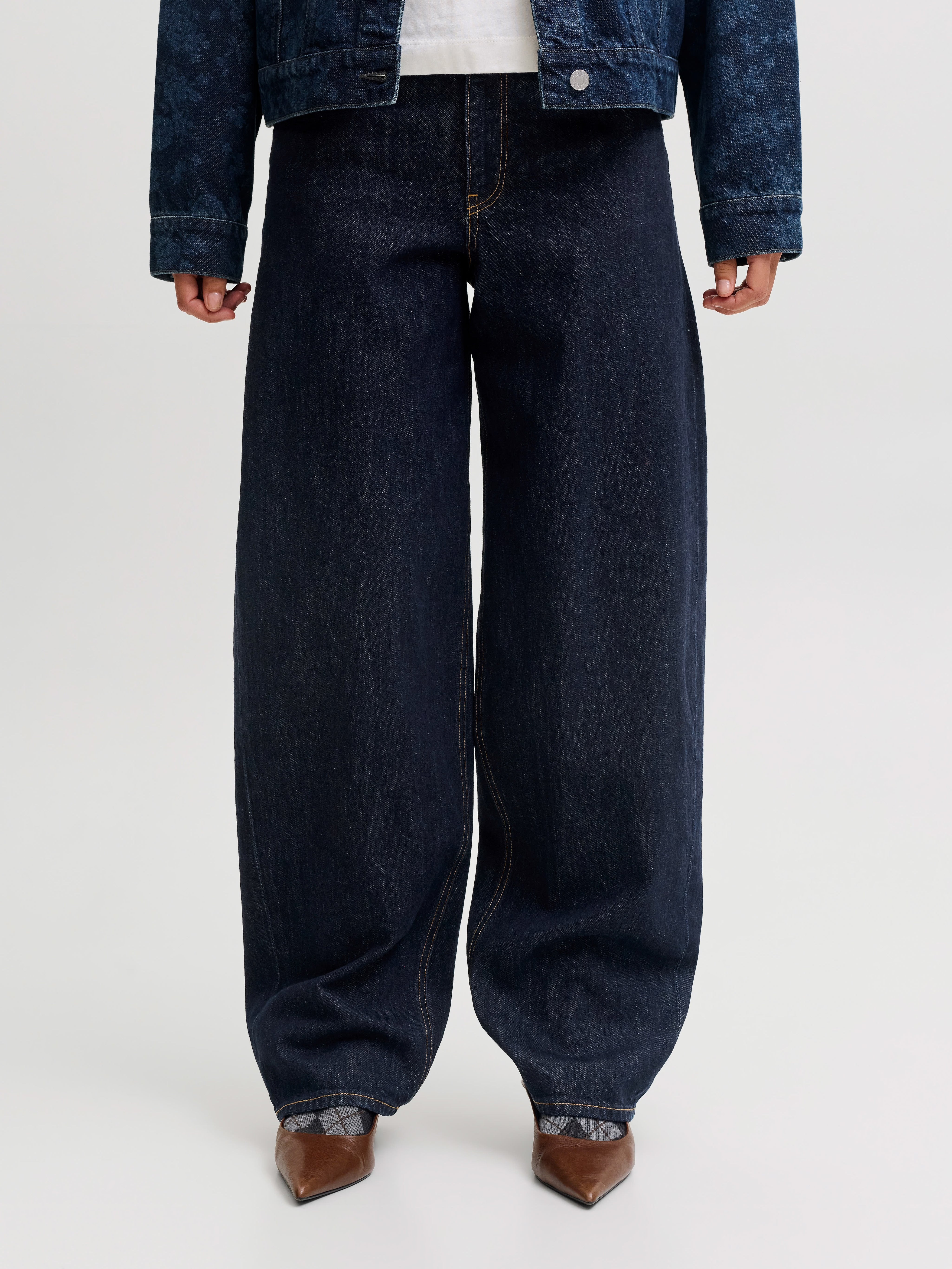 Fuji Barrel Leg Jeans