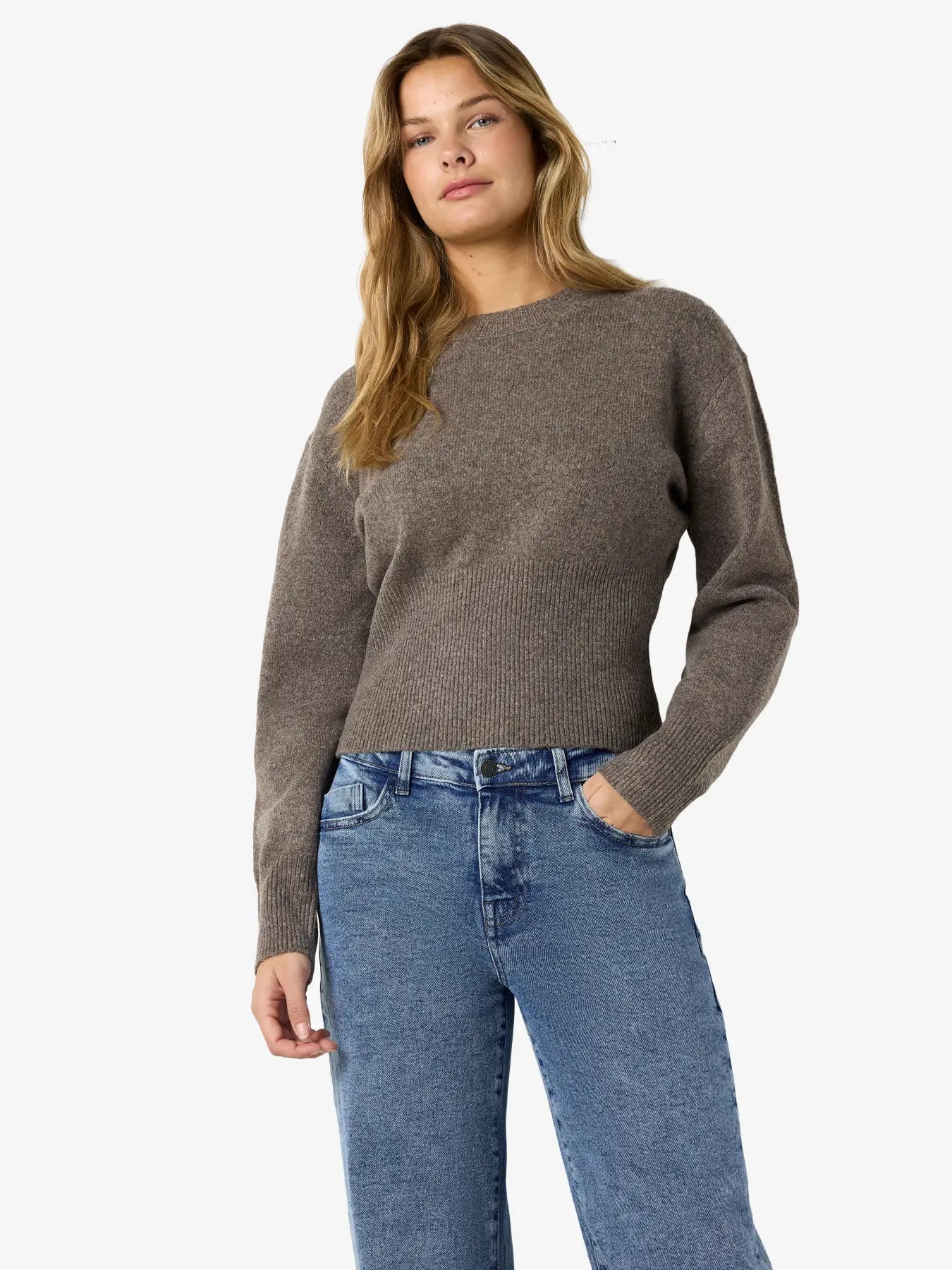 Sloan Waisted O-neck Knit