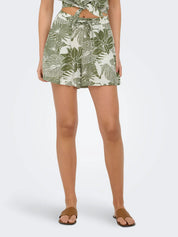 Jakiri Leaf Shorts