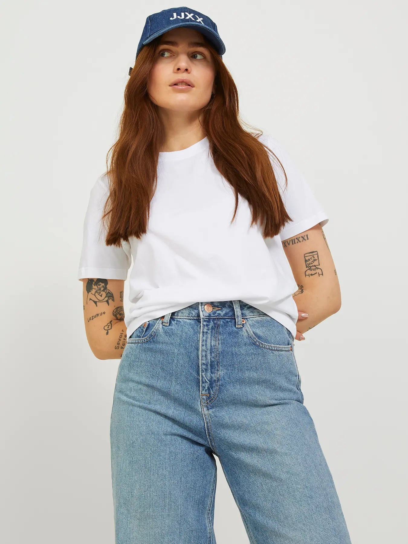 Anna Round Neck T-shirt White