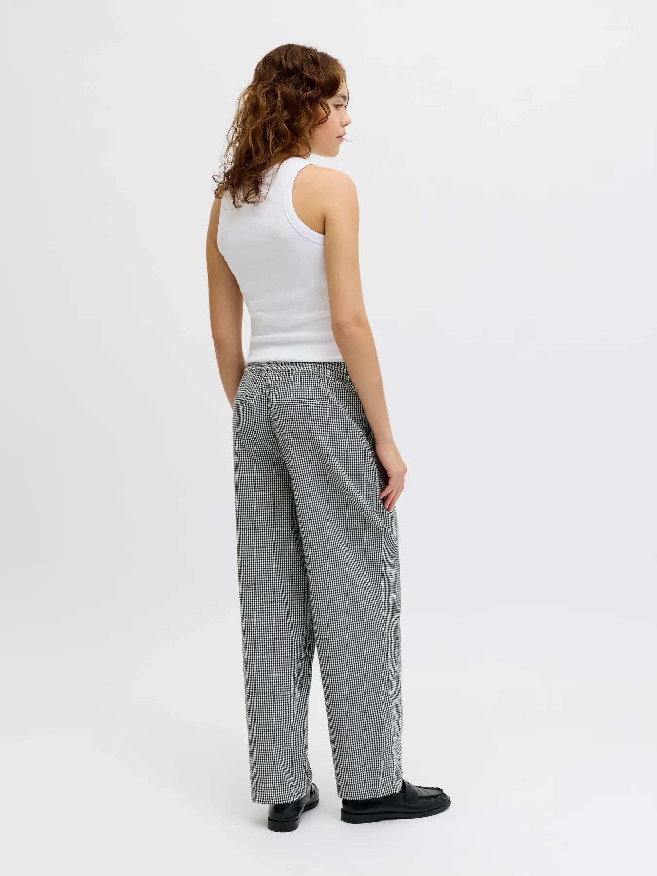 Zoe Seersucker Drawstring Barrel Pant