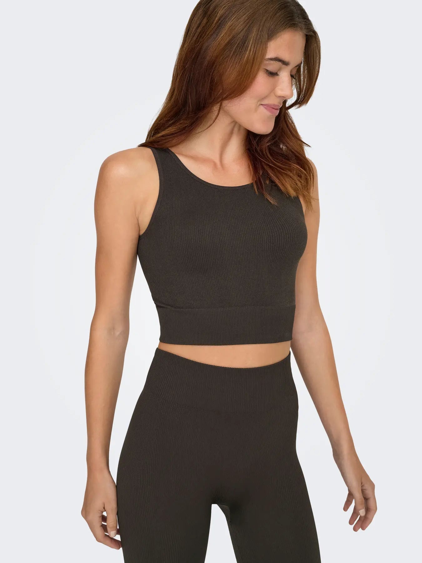 Pjaia Ribbed Short Top Brown