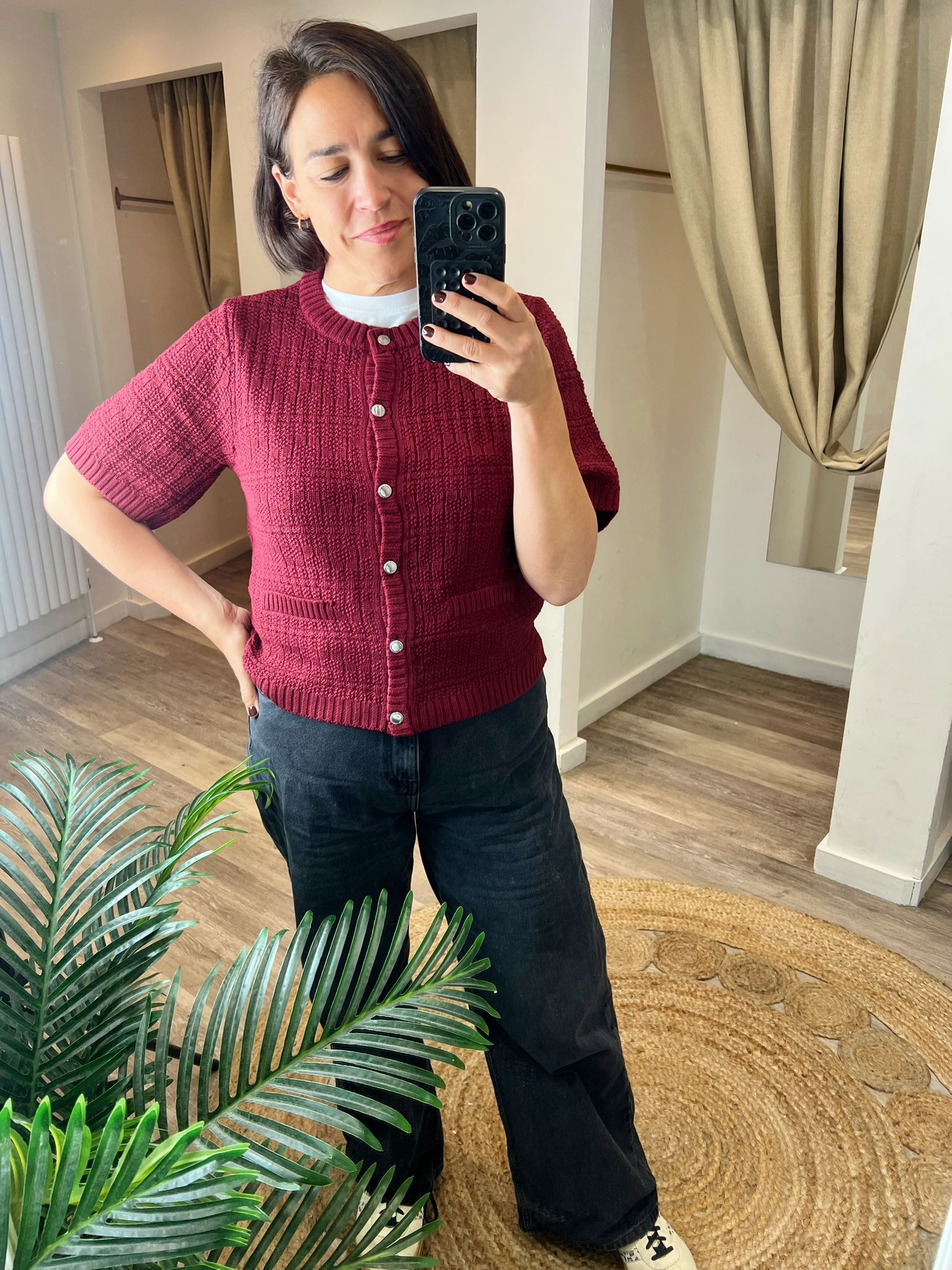 Tikka Burgundy O-neck Knit Cardigan