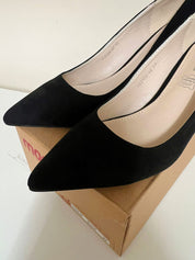 Black Court Heeled Shoes