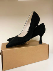 Black Court Heeled Shoes
