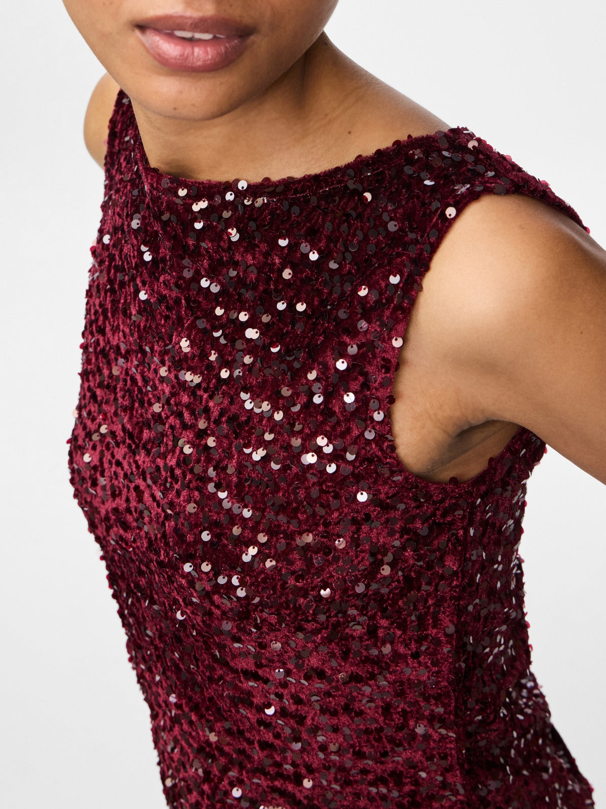 Kam Sequin Tank Top Wine