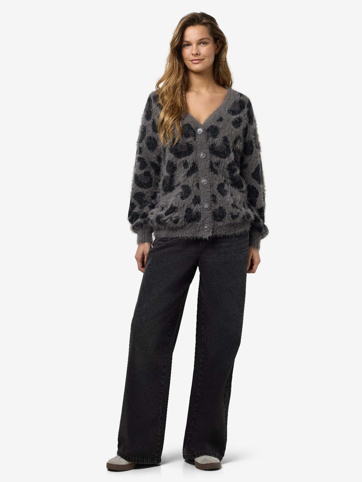 Flynn V-neck Fluffy Leopard Cardigan