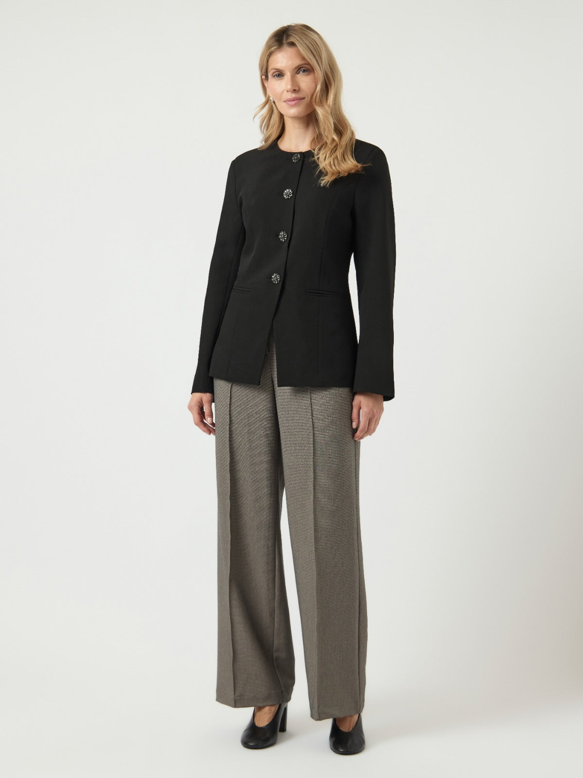 Ventura Button Detail O-neck Blazer