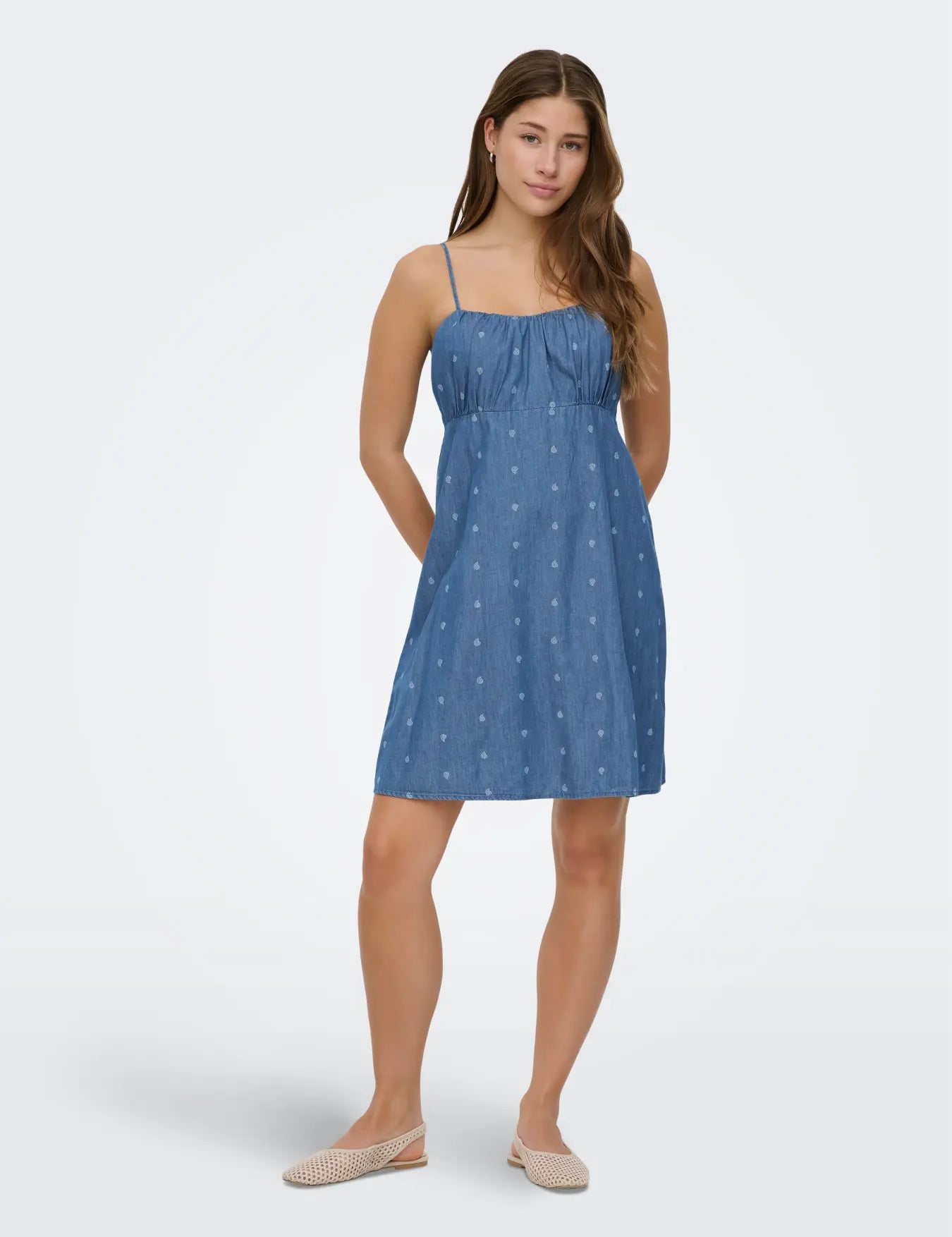 eRr03EyaJguwK_005.webp