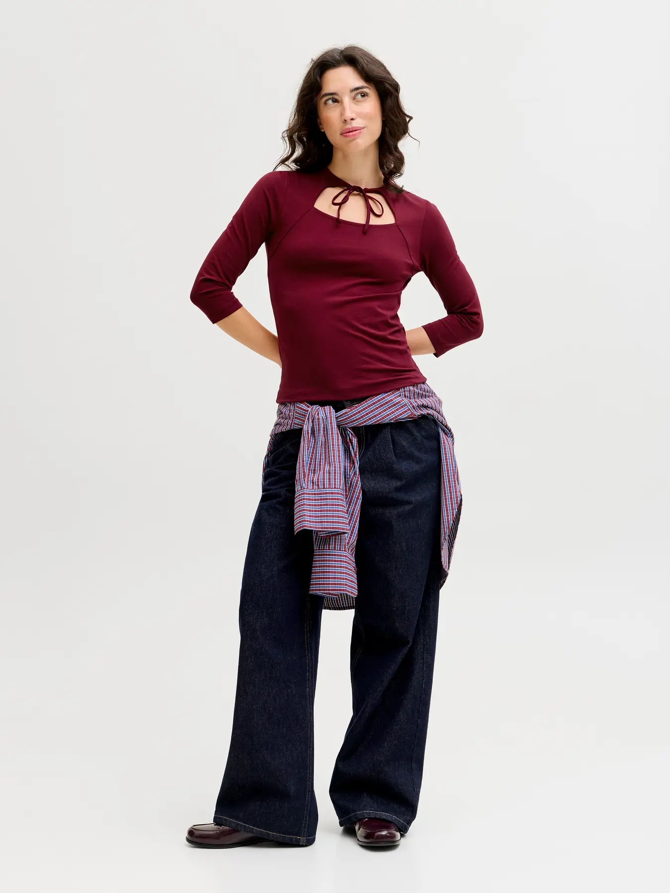 Gigi Open Tie Front Top Burgundy