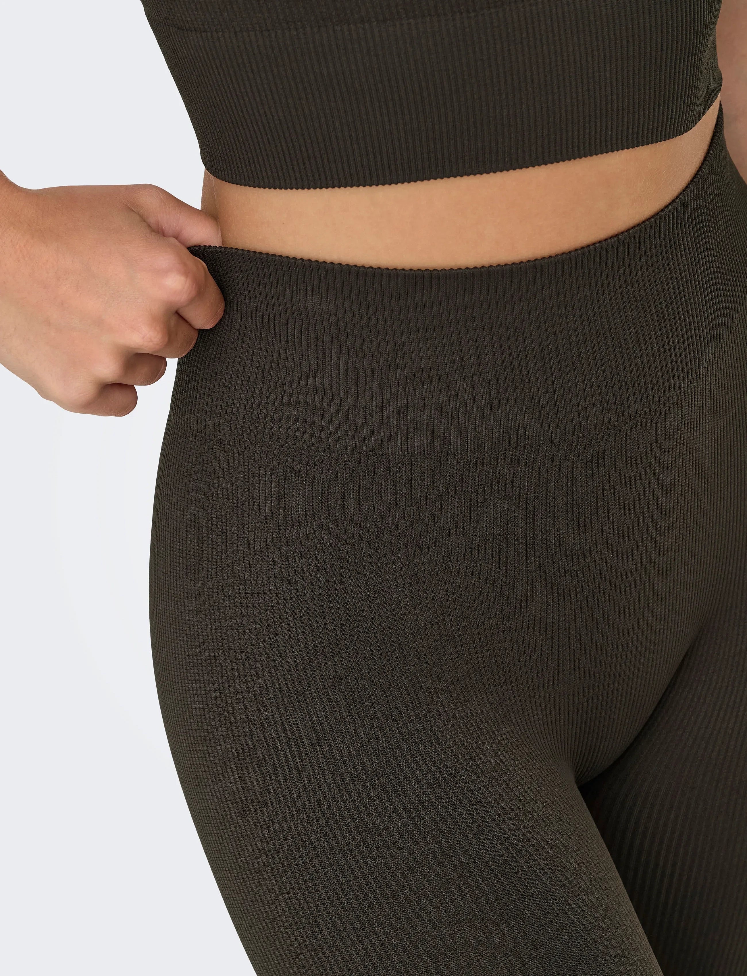 Pjaia Ribbed Leggings Brown