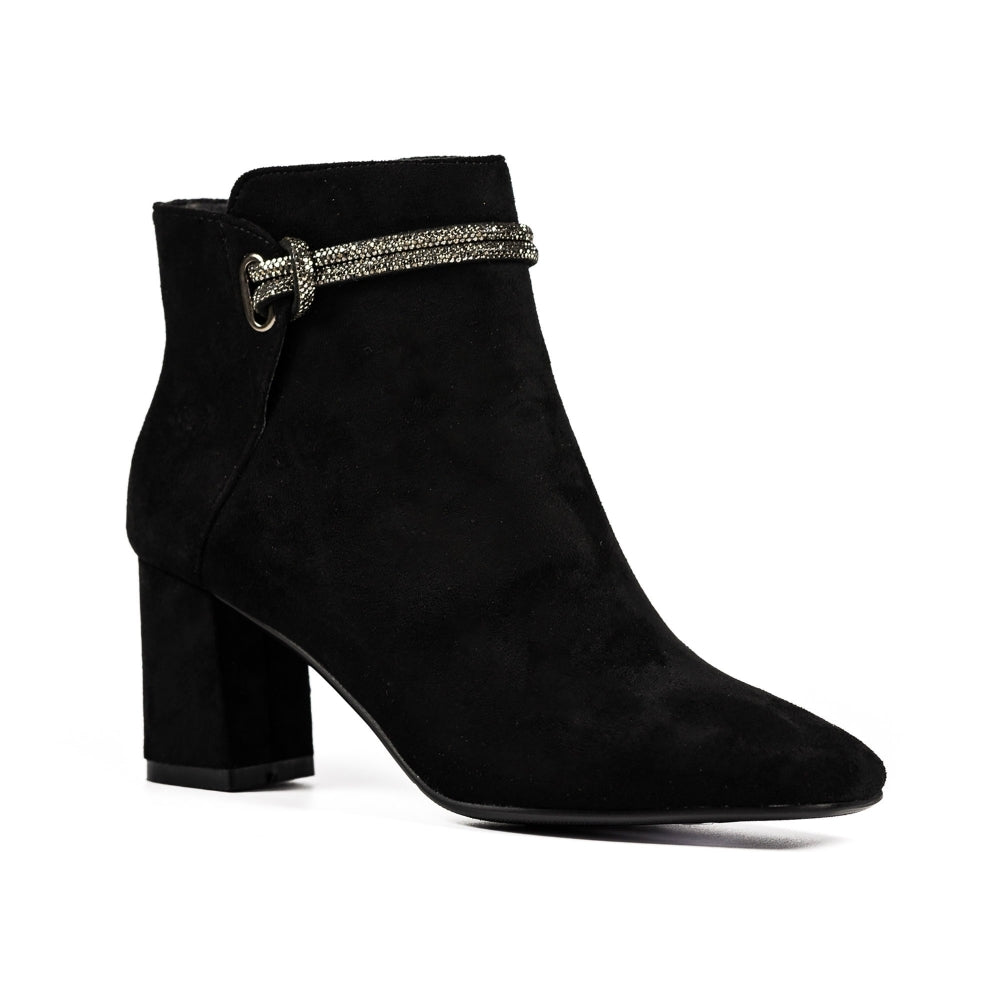 pasha-black-ankle-boot-p7607-436668_image.jpg