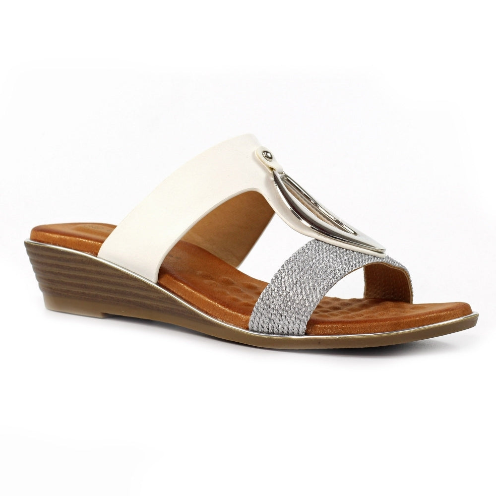 portland-white-sandal-p7122-407425_image.jpg