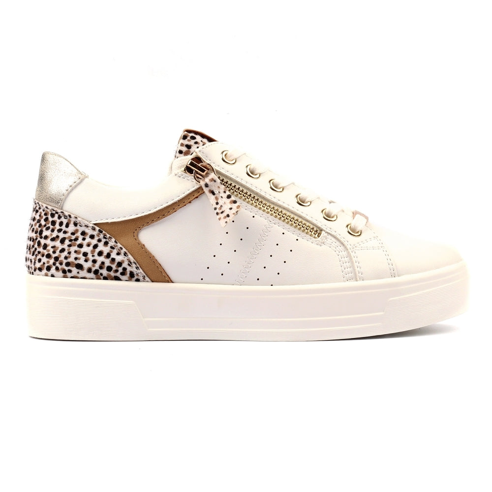 presley-white-trainer-p7820-458419_image.jpg