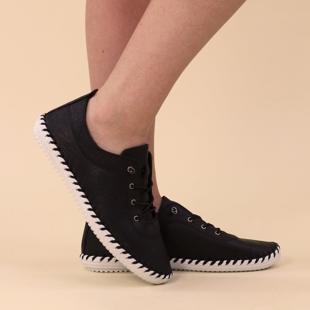 St Ives Leather Plimsole Black