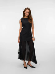 Fiva Pleated Maxi Dress
