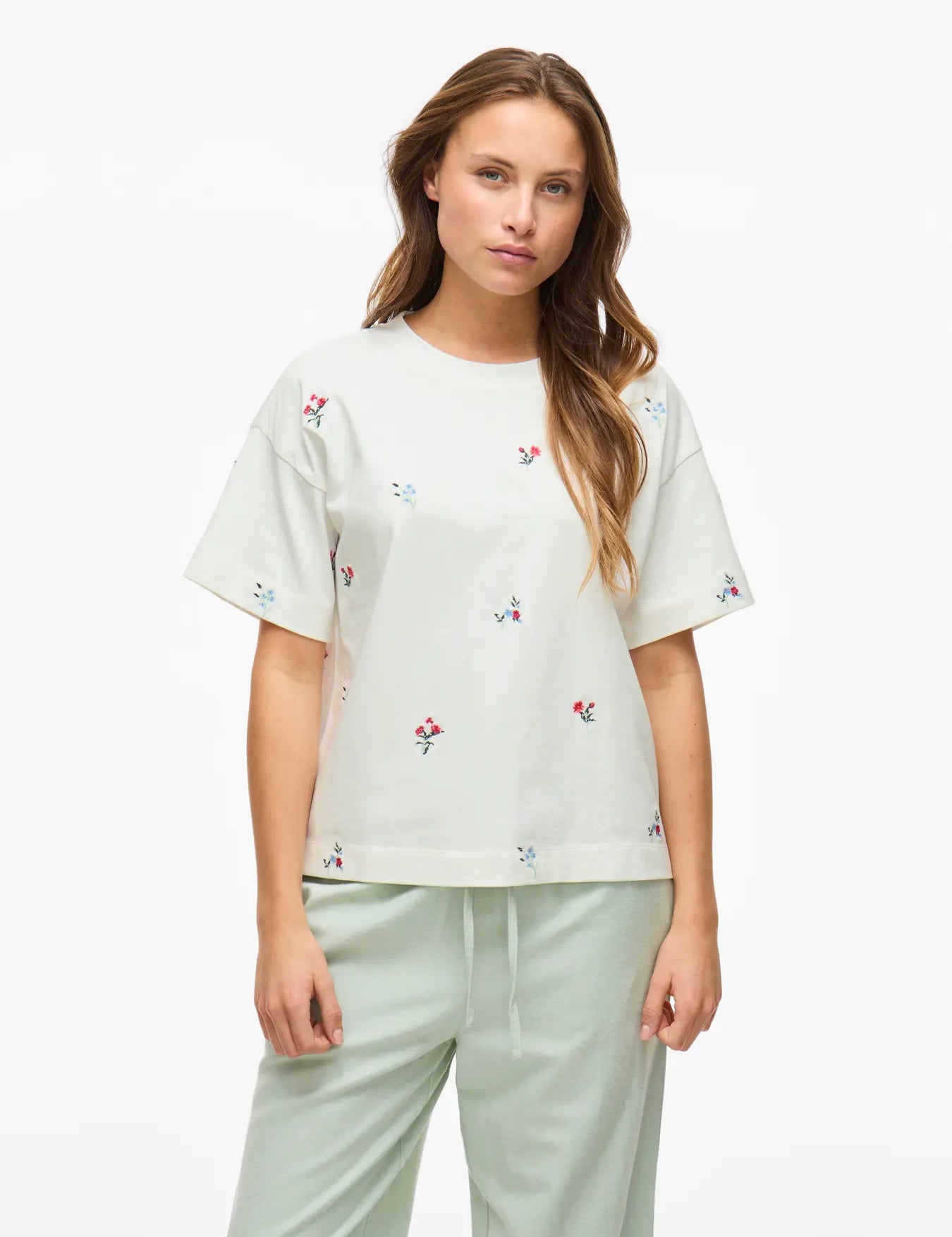 zR957kRBjvHwP_003.webp