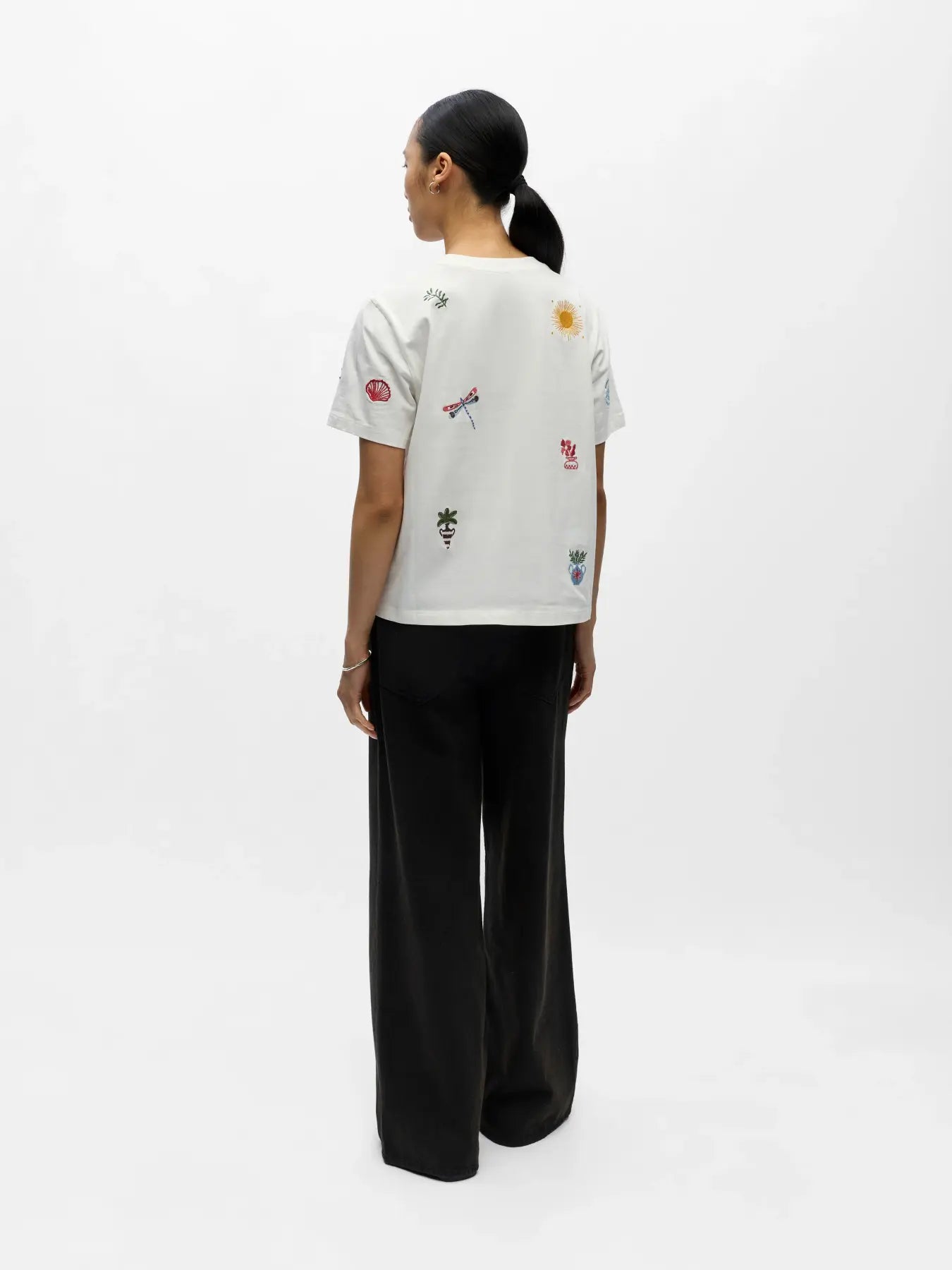 Lunai Embroidered T-shirt