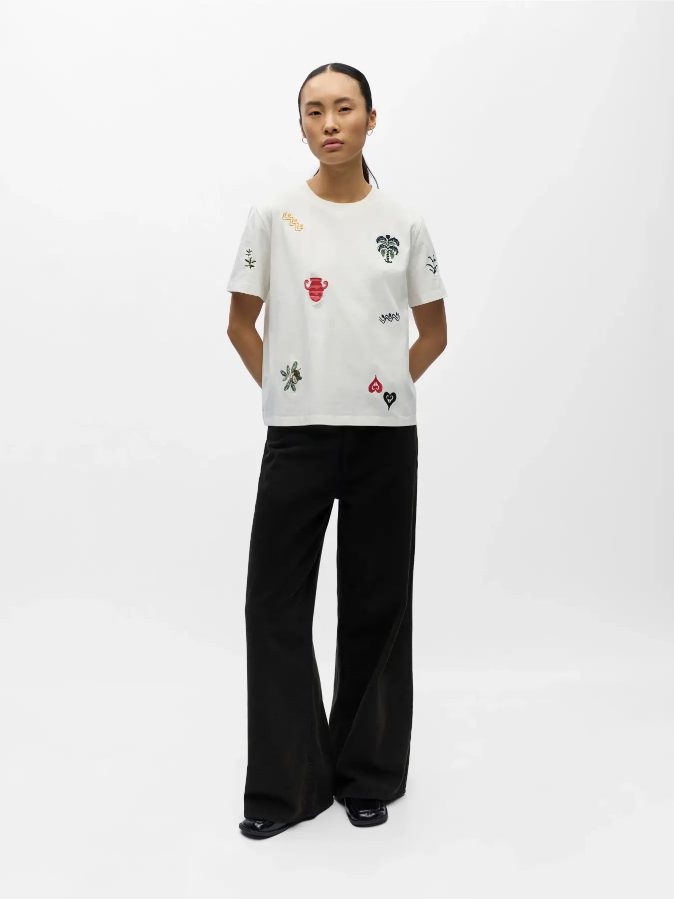 Lunai Embroidered T-shirt